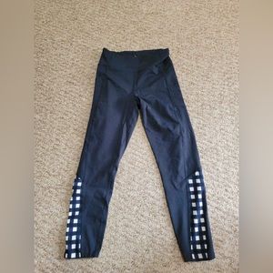 Tuckernuck Navy White Checkered Leggings with Solid Navy Size Small